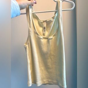 never worn. SKIMS COTTON RIB TANK size M